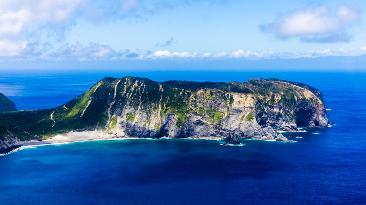 伊豆諸島の新島